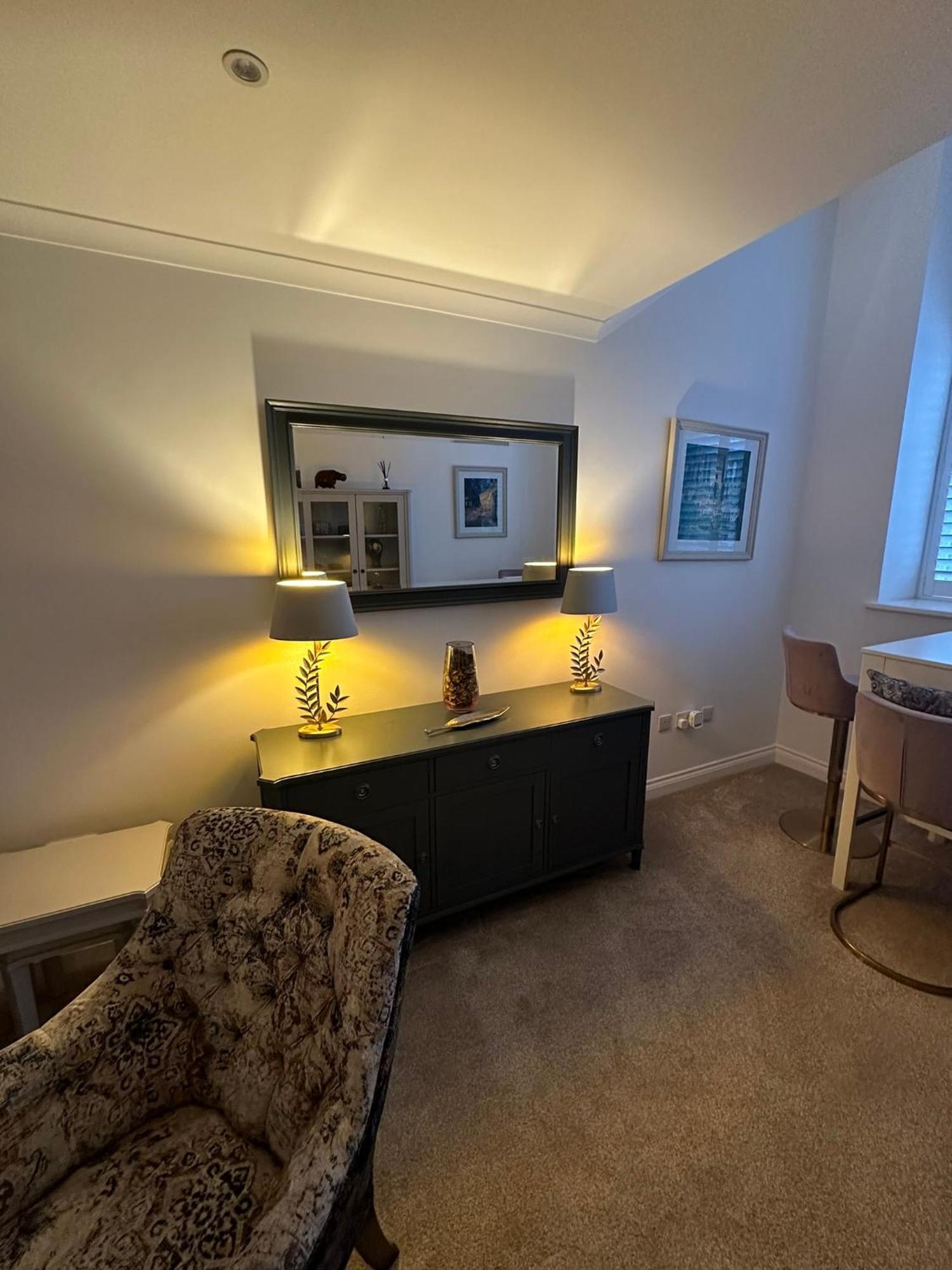 Luxury Moffat Apartment - High End Furnishing Exterior photo
